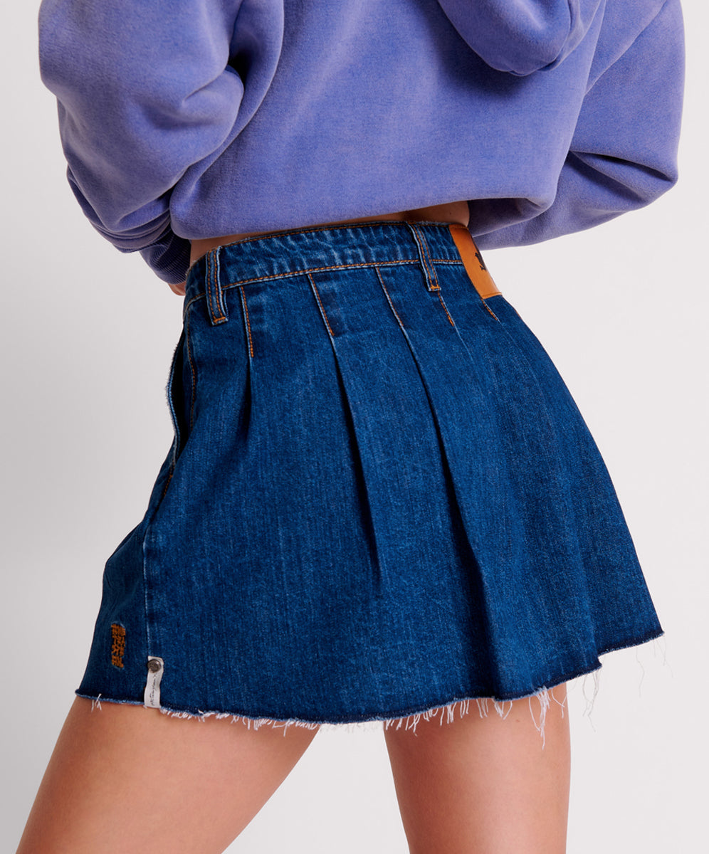 Pleated flippy 2024 hem denim skirt