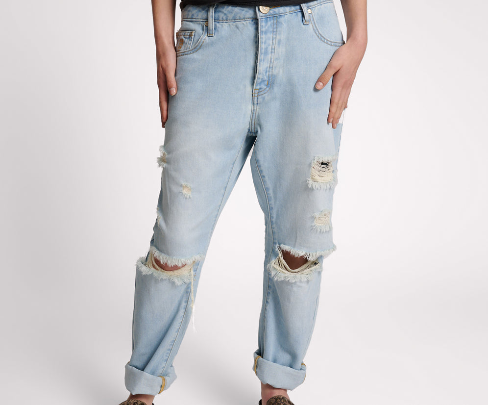 SKYBLUE SAINTS BOYFRIEND JEANS