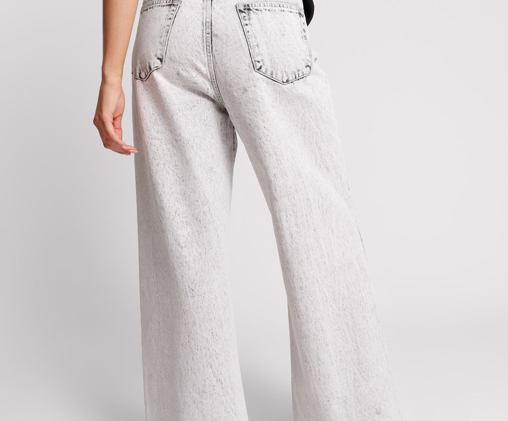 Love Machines Mid Waist Super Wide Leg Denim Jeans - Bianco