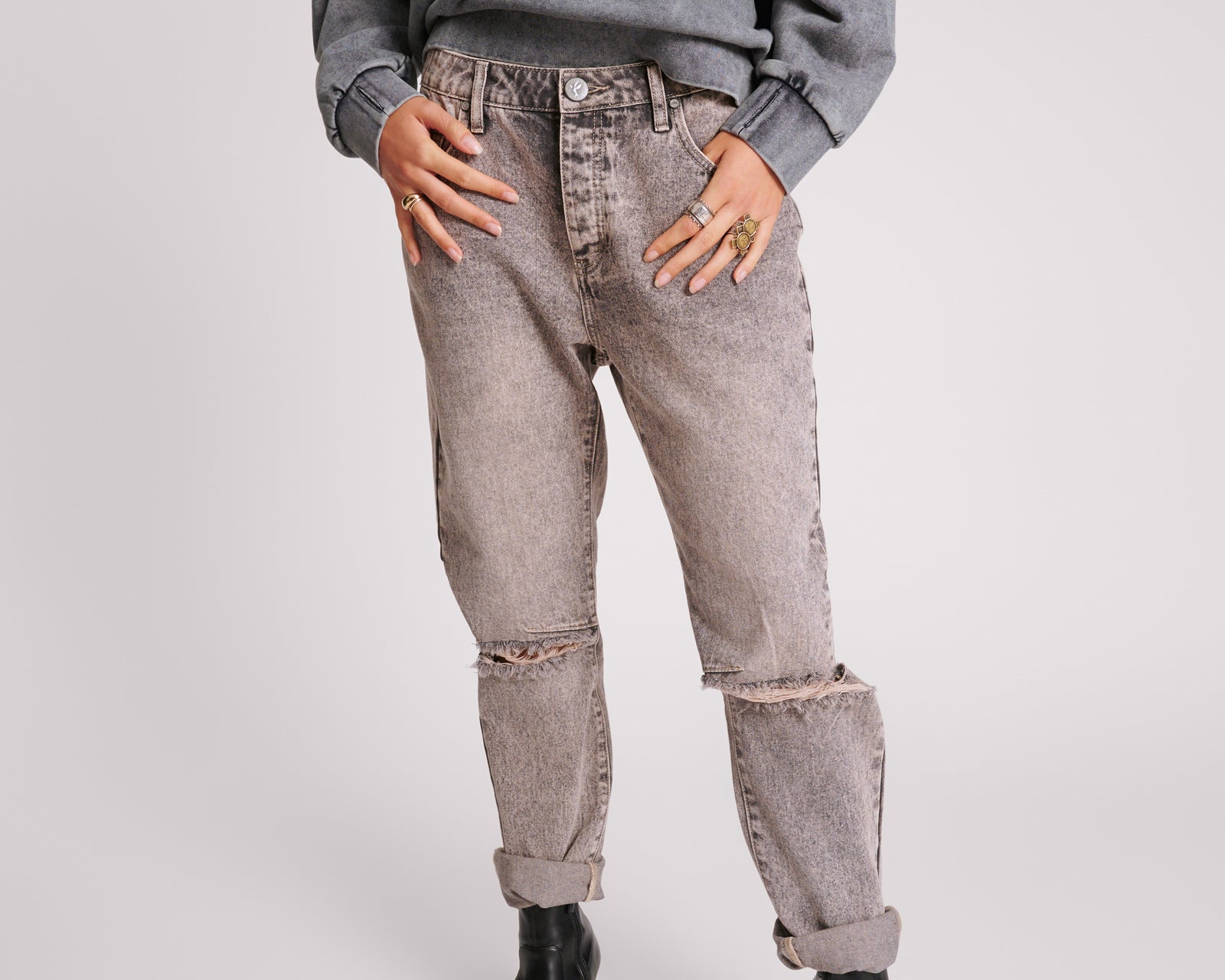 Saints Low Waist Boyfriend Denim Jeans - Dusty Smoke