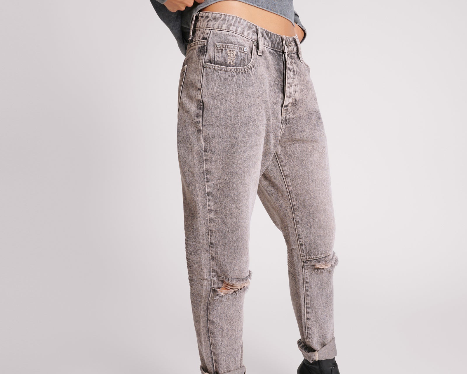 Saints Low Waist Boyfriend Denim Jeans - Dusty Smoke