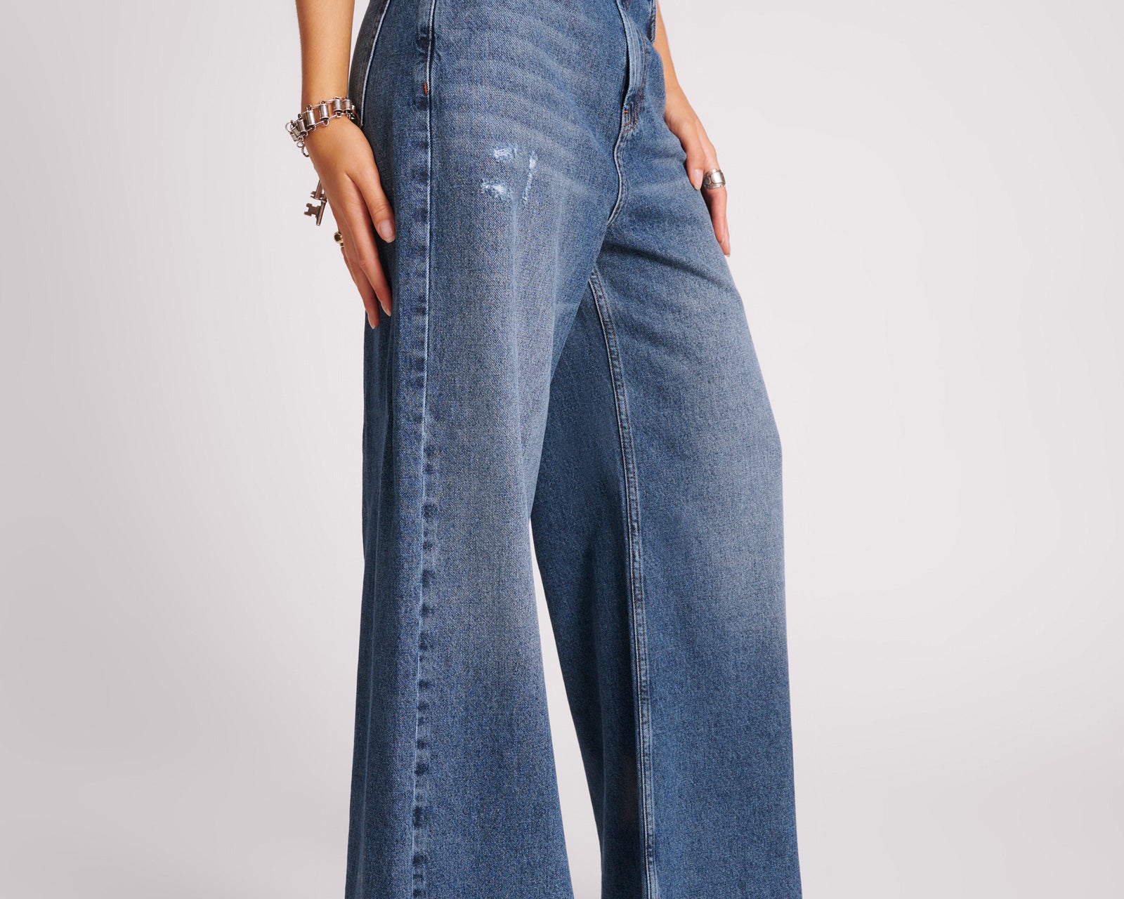 BLUE THUNDER LOVE MACHINES MID WAIST SUPER WIDE LEG JEANS